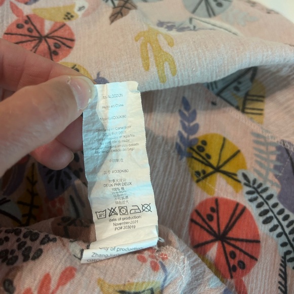 Deux Par Deux Tropical Flowers and Animals Skirt in light pink size 8 - Picture 5 of 6